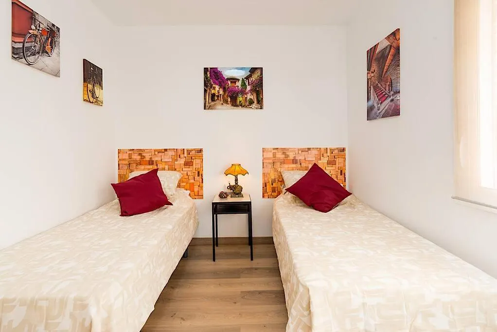 Sohocenter Apartment 2 Rooms Young People Only Malaga